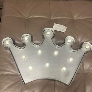 Silver crown wall decor with lights